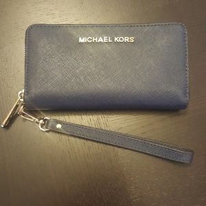 Michael Kors wristlet wallet